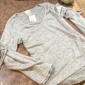 Bell Sleeved sweater